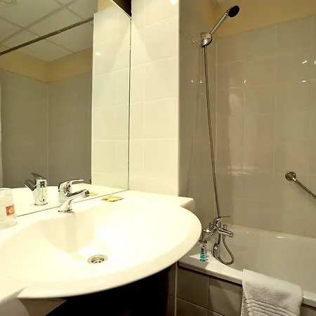 Hotell Brit Montpellier Parc Expo Pérols