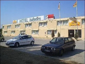 Отель Brit Montpellier Parc Expo Пероль