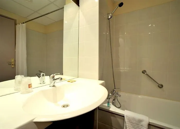 Hotel Brit Montpellier Parc Expo 3*